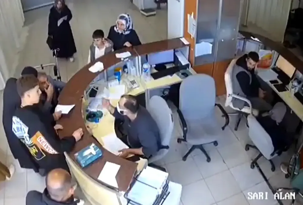 Hadsiz, kendini dünyanın merkezi sanıyor! Engelli hastaya 