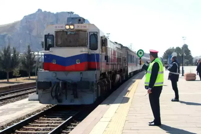 Tren Seferleriyle İranlılar Van
