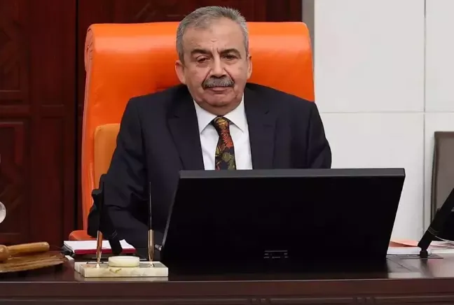 Sırrı Süreyya Önder