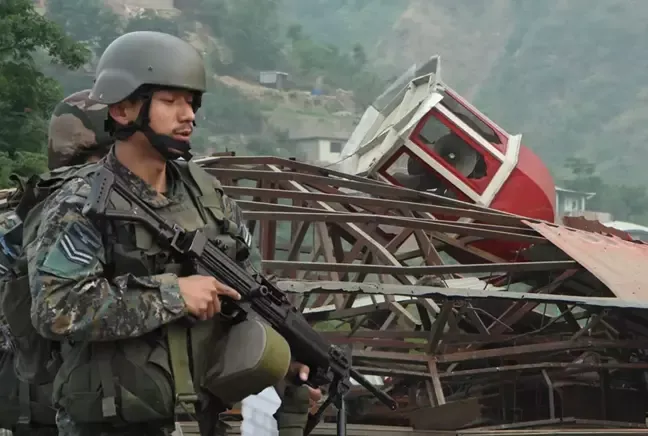 Hindistan ve Pakistan arasında savaş başladı