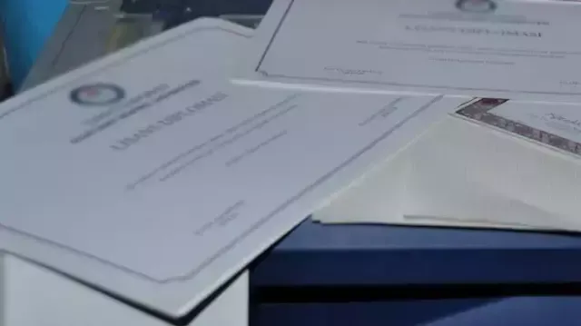 Ülke sahtekarlarla dolmuş; Ünlü psikolog, halı yıkamacı çıktı